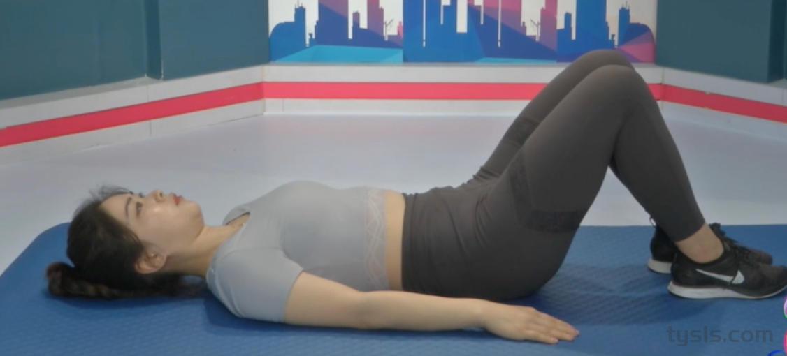 练腹肌最简单的方法,一分钟学会,一起来练习吧!